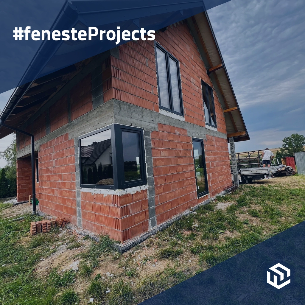 Einfamilienhaus mit schwarzen Fenstern am Rande der Stadt projekte fensterprofile pvc rehau synego 